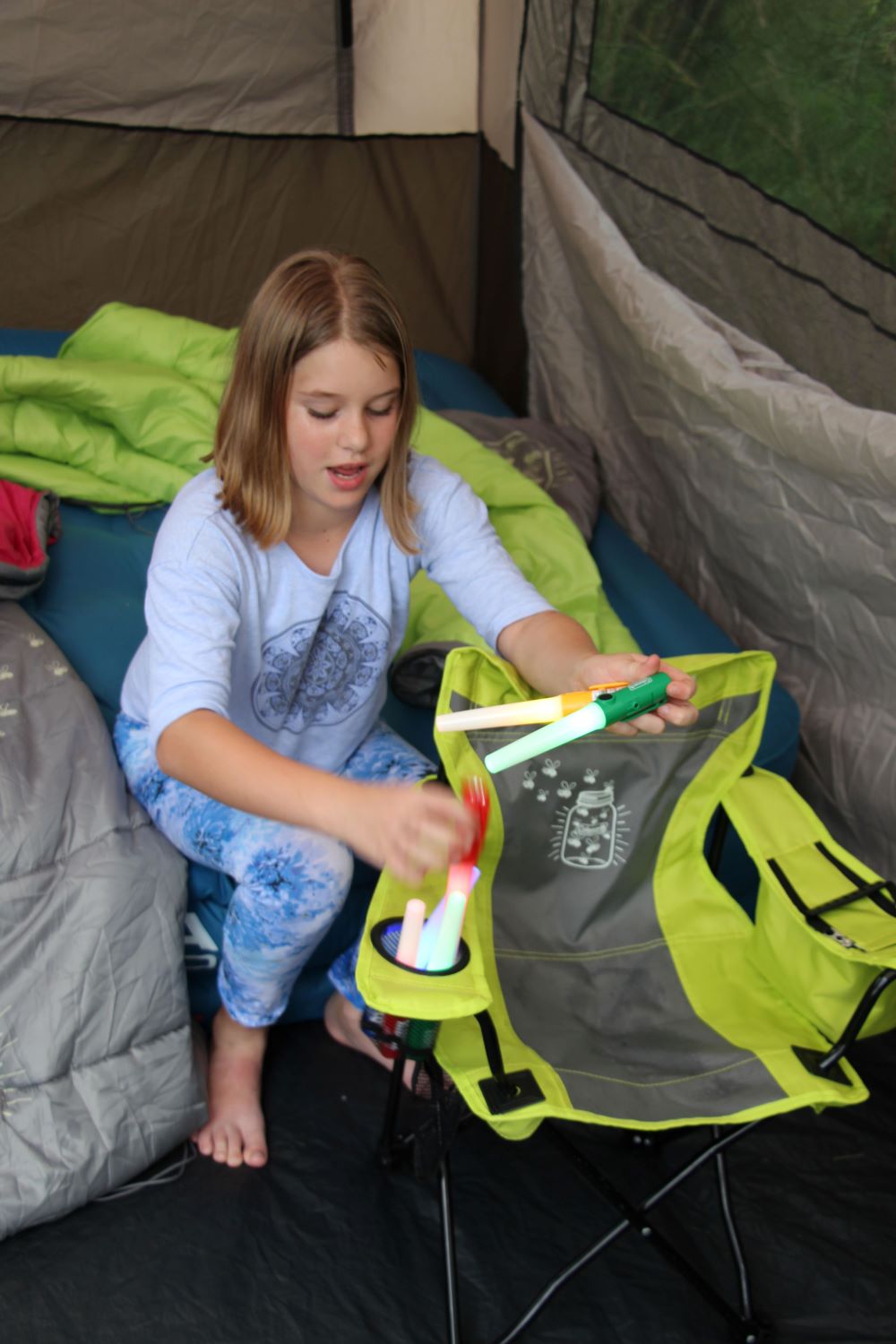 Coleman FryFly Illumi-bug Quad Kids Chair, Glow in the dark - Green - view 11