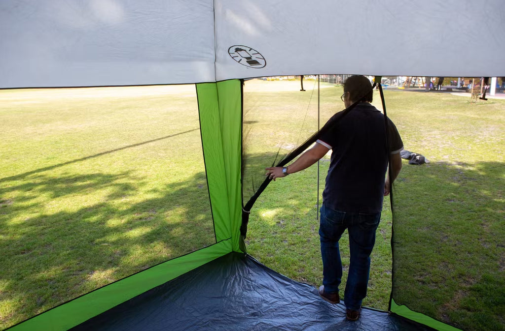Coleman Screenhouse Instant Up Shelter 3.2 x 3.2m - view 12