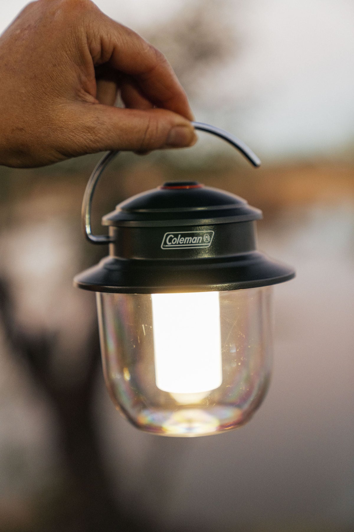 Coleman 400 Lumens Classic Lantern, Rechargeable Lithium Ion, Water Resistant - view 7