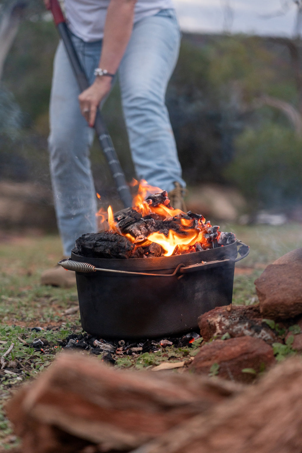 Wildtrak 9.5 Quart Cast-Iron Pre-Seasoned Oval Camp Oven with Lip and Handle - view 13