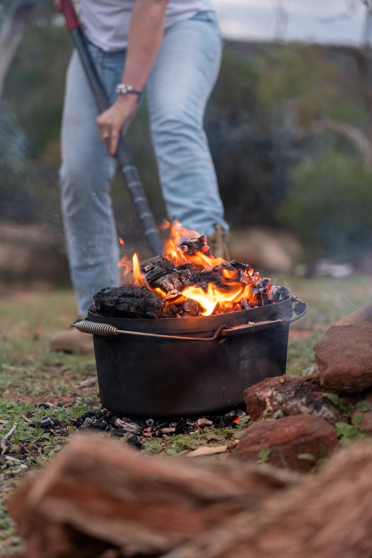 Wildtrak 9.5 Quart Cast-Iron Pre-Seasoned Oval Camp Oven with Lip and Handle - view 13