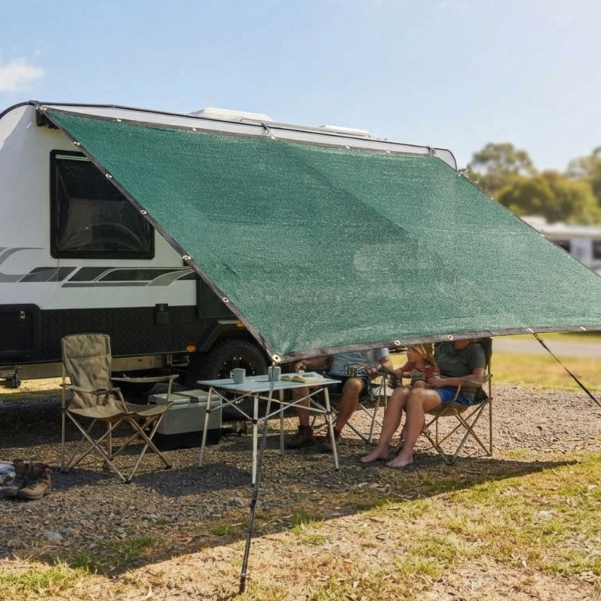 Wildtrak 2.5x5m Ultramesh Multipurpose Ground Protection Cover with Eyelets - view 5