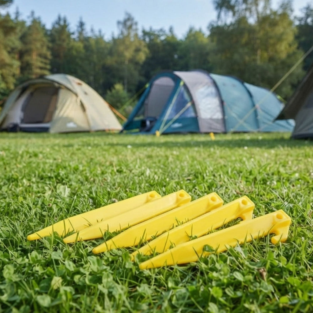 Wildtrak 6 Pack Plastic Tent Pegs 17cm - view 4