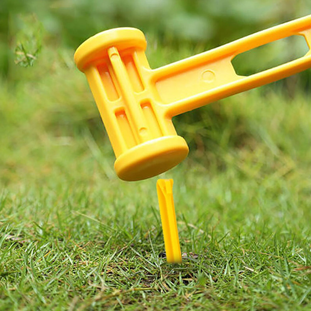 Wildtrak 7pc Plastic Pegs and Mallet Set - view 3