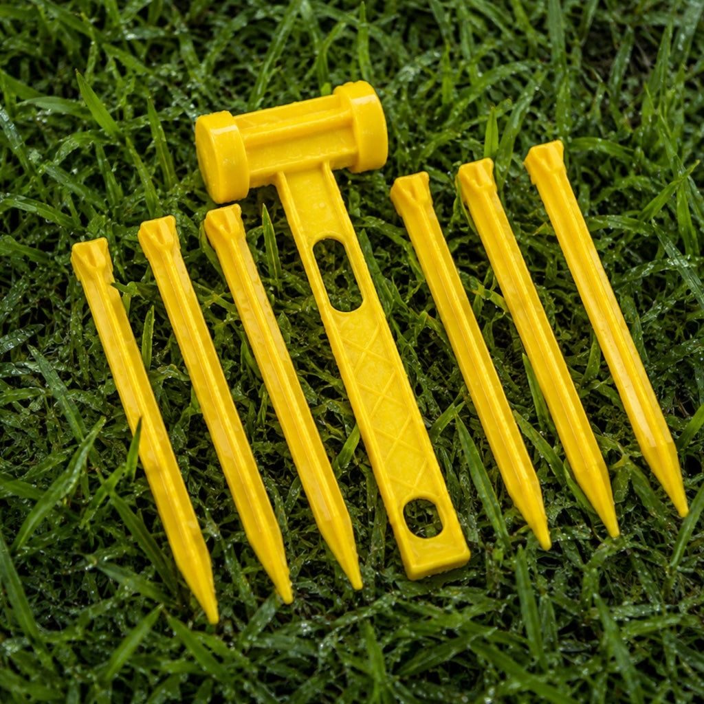 Wildtrak 7pc Plastic Pegs and Mallet Set - view 5