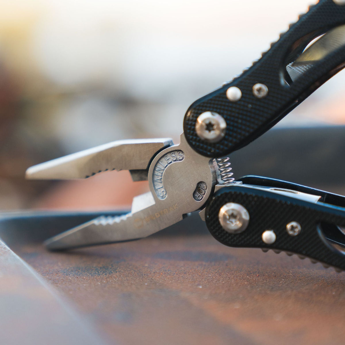 Wildtrak 25 in 1 Multi Function Tool with Pliers - view 5