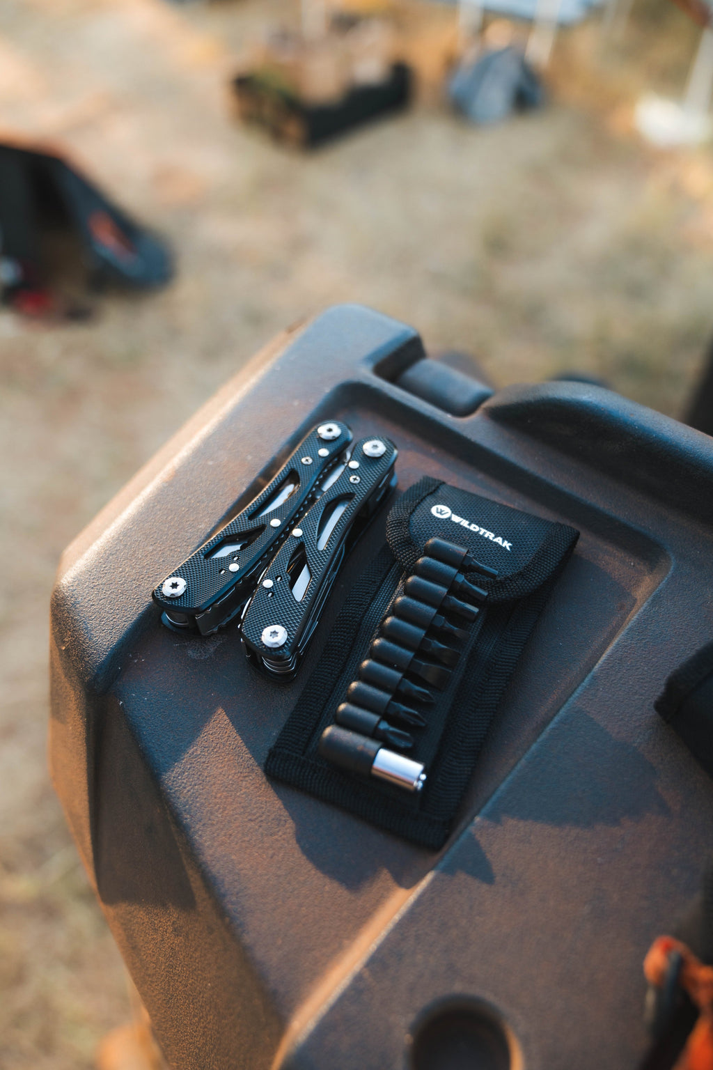 Wildtrak 25 in 1 Multi Function Tool with Pliers - view 14