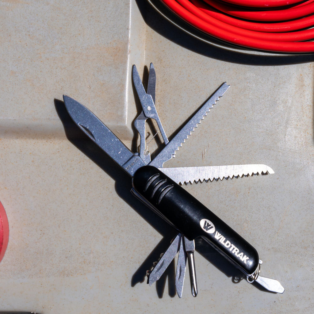 Wildtrak 15 in 1 Multi Function Tool with Army Knife - view 4