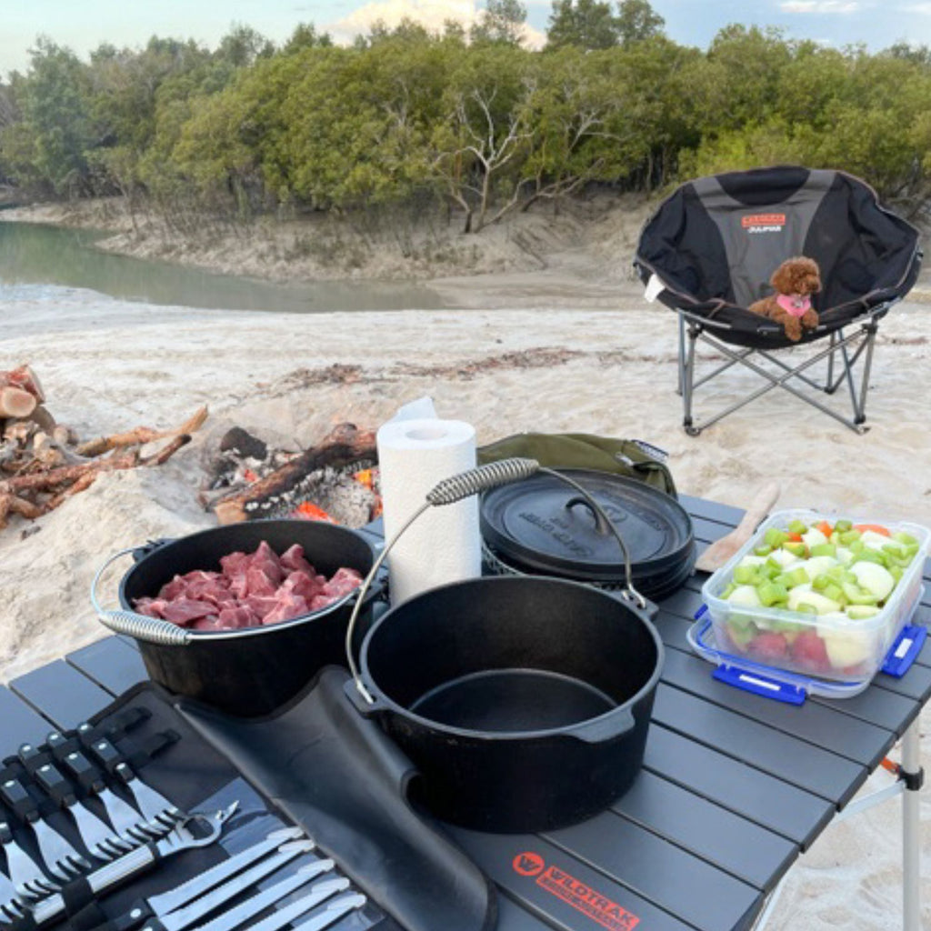 Wildtrak 2 Quart Heavy-duty Round Camp Oven with Lip and Handle, Pre-Seasoned - view 3