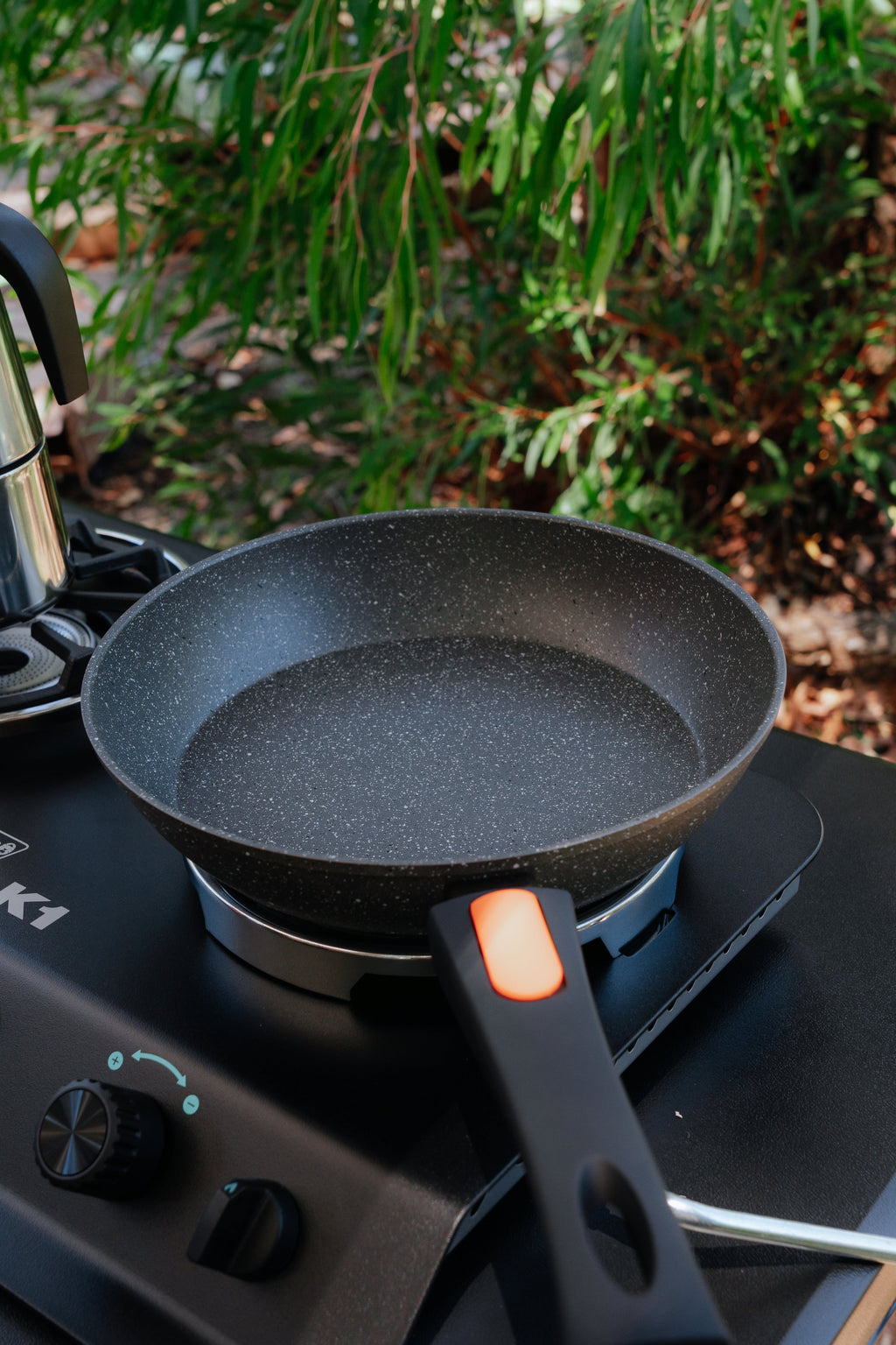 Wildtrak 24cm Non-stick Safe Fry Pan with Detachable Handle - view 12