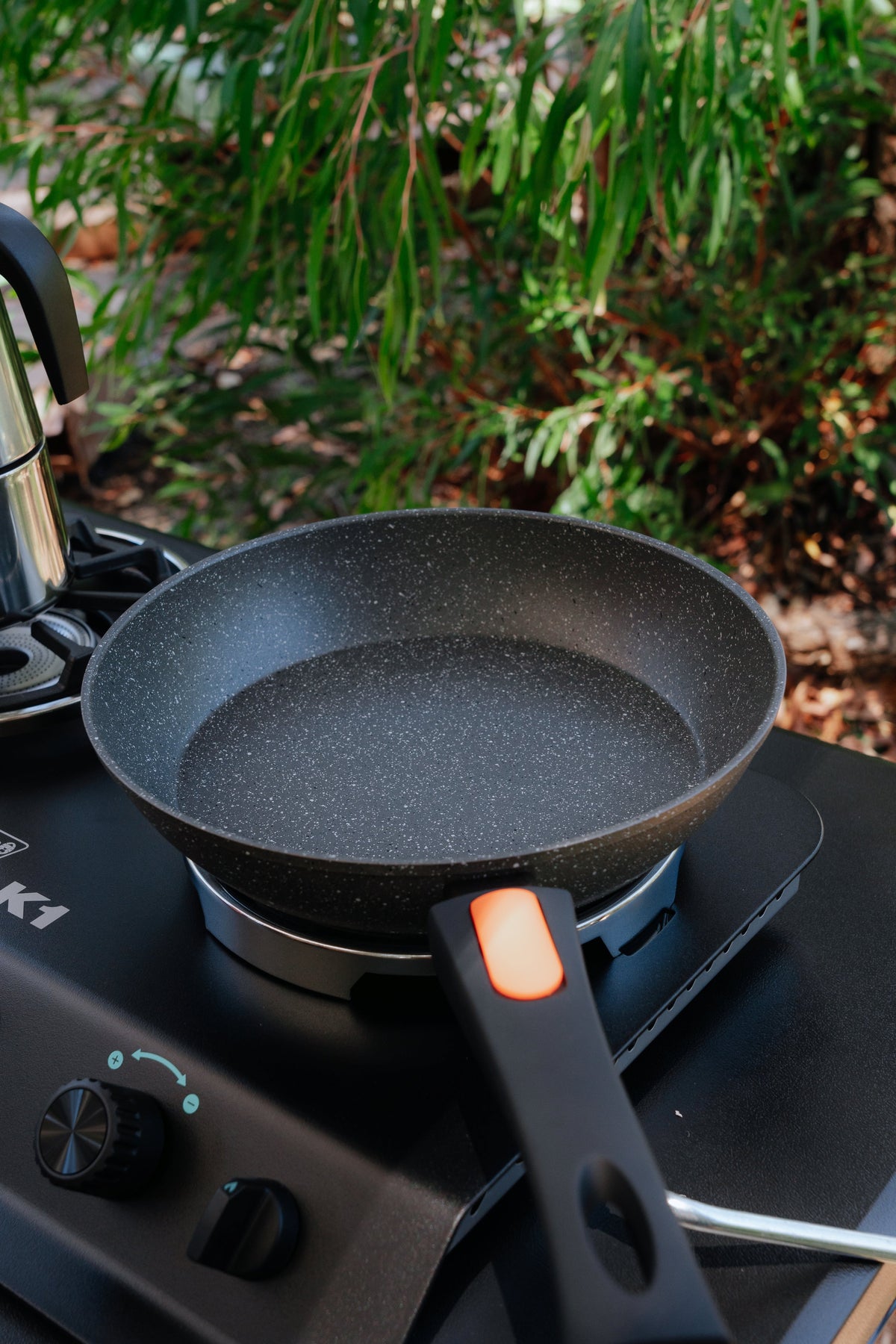 Wildtrak 24cm Non-stick Safe Fry Pan with Detachable Handle - view 12