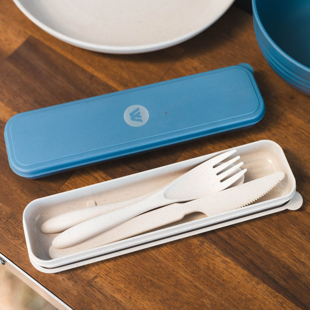 Wildtrak 4 Piece Wheat Straw Cutlery Set in Case - Blue or Beige - view 5