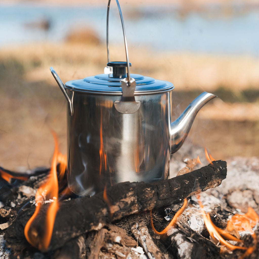 Wildtrak 1.8L Aluminium Billy Teapot with Handle and Lid - view 4