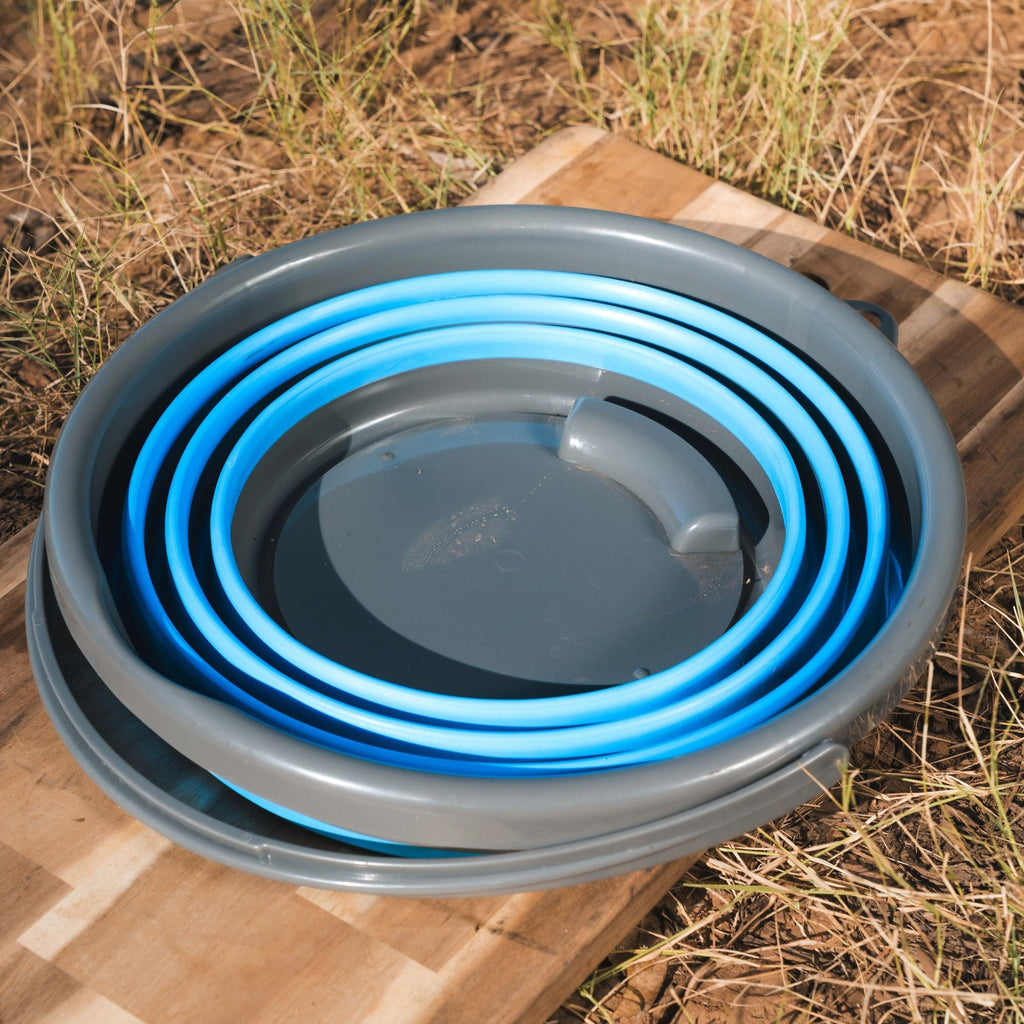 Wildtrak Collapsible 10 Litre Bucket with Handle 35x32x5.5cm - view 4