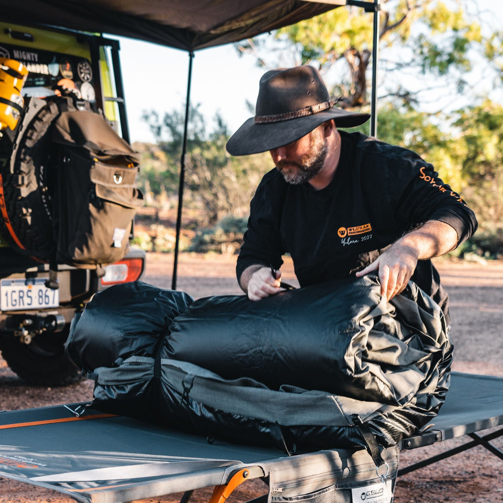 Wildtrak Jumbo Easy Up Stretcher Bed, 218 x 90 x 42cm - view 9