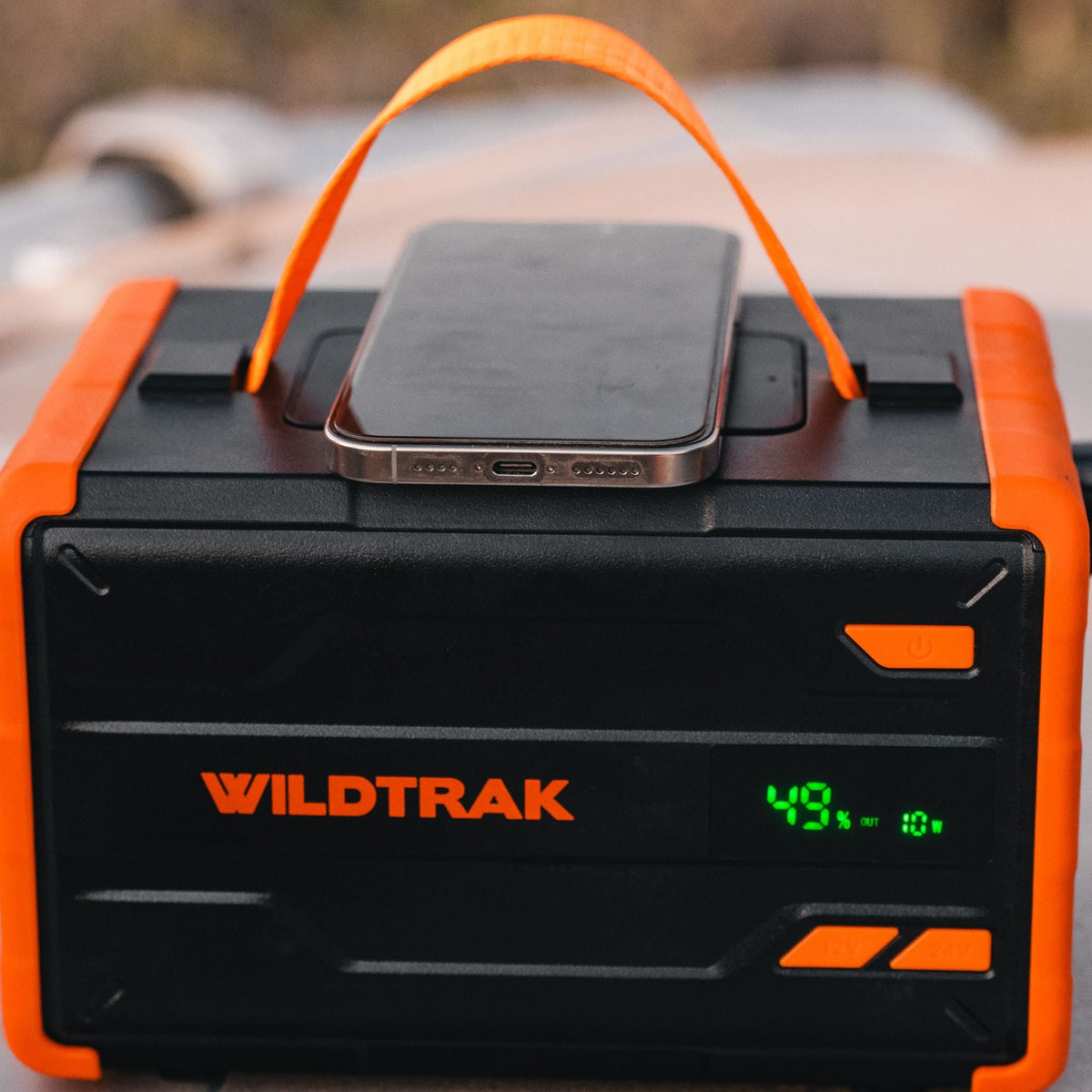Wildtrak Power Tank Buddy 30Ah Portable Lithium Power Station With Charge N Go - view 5