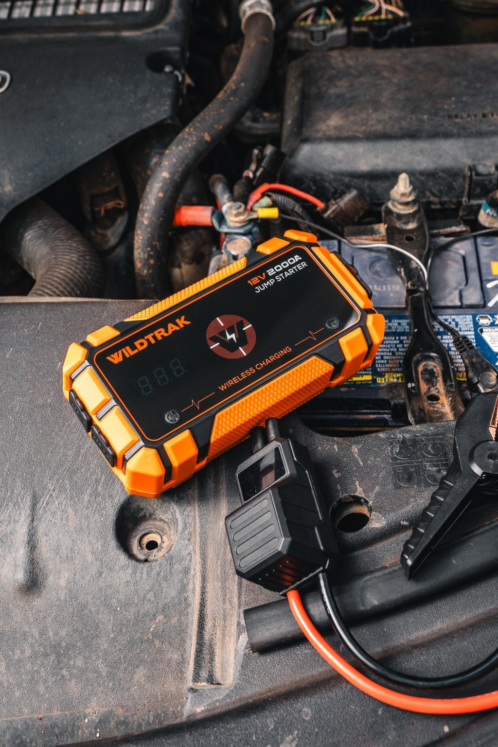 Wildtrak Heavy-Duty 2000A 16KMAH HP Lithium Jump Starter (Petrol & Diesel) - view 46