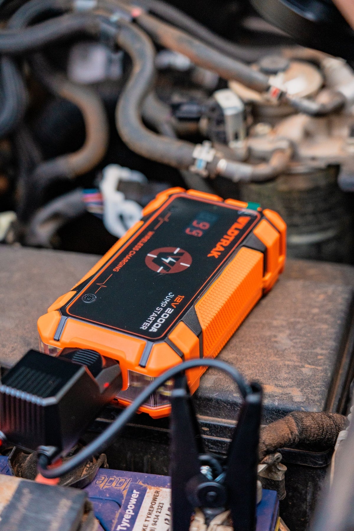 Wildtrak Heavy-Duty 2000A 16KMAH HP Lithium Jump Starter (Petrol & Diesel) - view 44