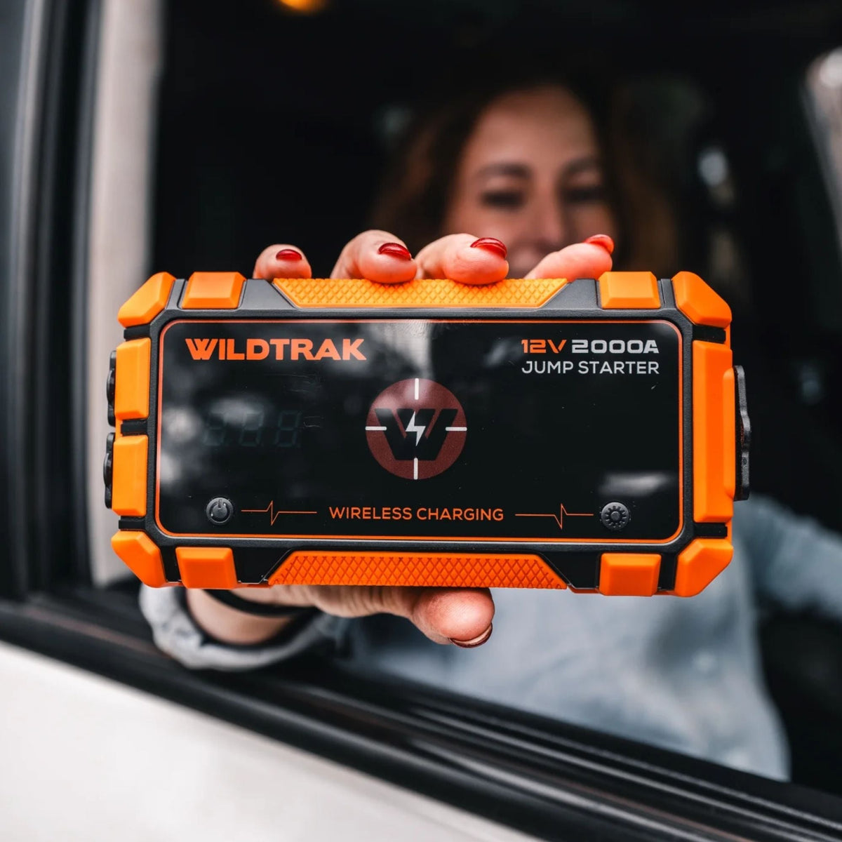 Wildtrak Heavy-Duty 2000A 16KMAH HP Lithium Jump Starter (Petrol & Diesel) - view 18