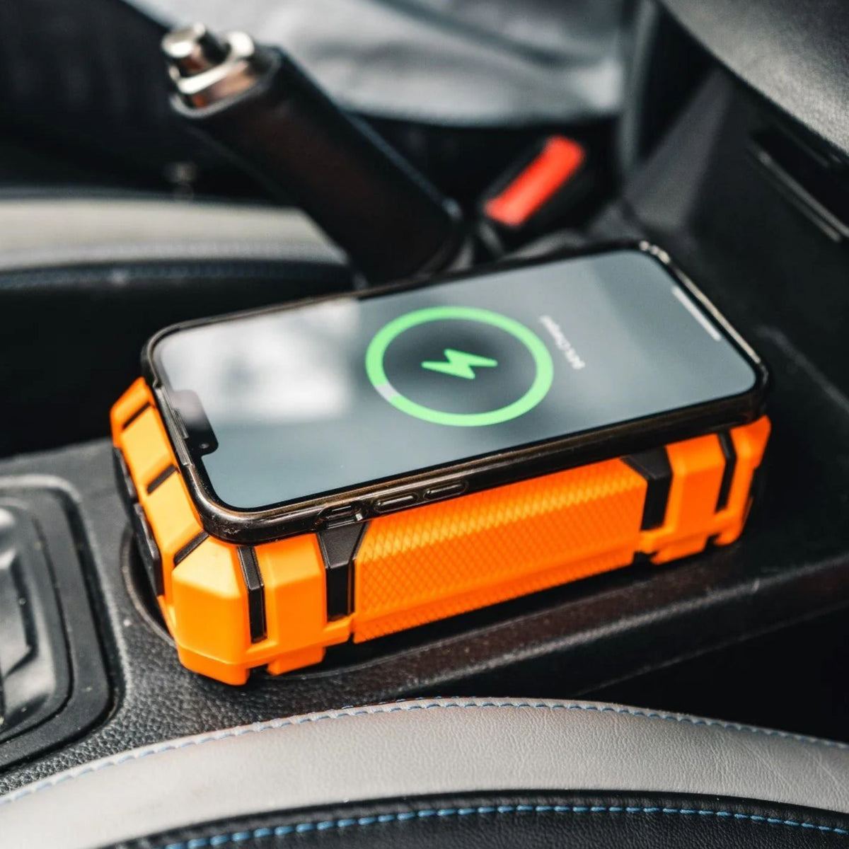 Wildtrak Heavy-Duty 2000A 16KMAH HP Lithium Jump Starter (Petrol & Diesel) - view 13