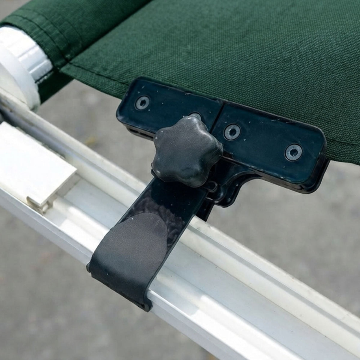 Wildtrak Deluxe Caravan Awning Deflapper 20cm - view 3