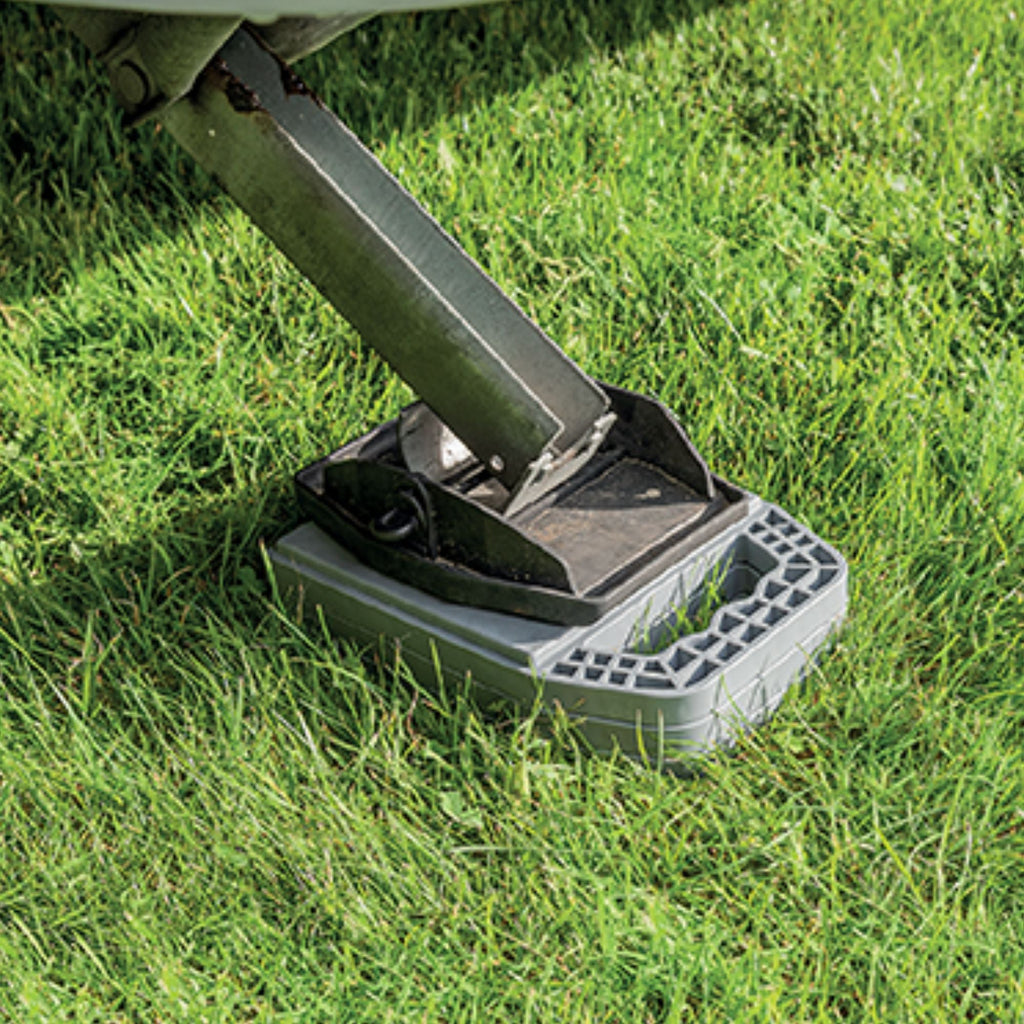 Wildtrak 4pk Caravan Stacker Pads 22.5x16.5x2cm - view 2