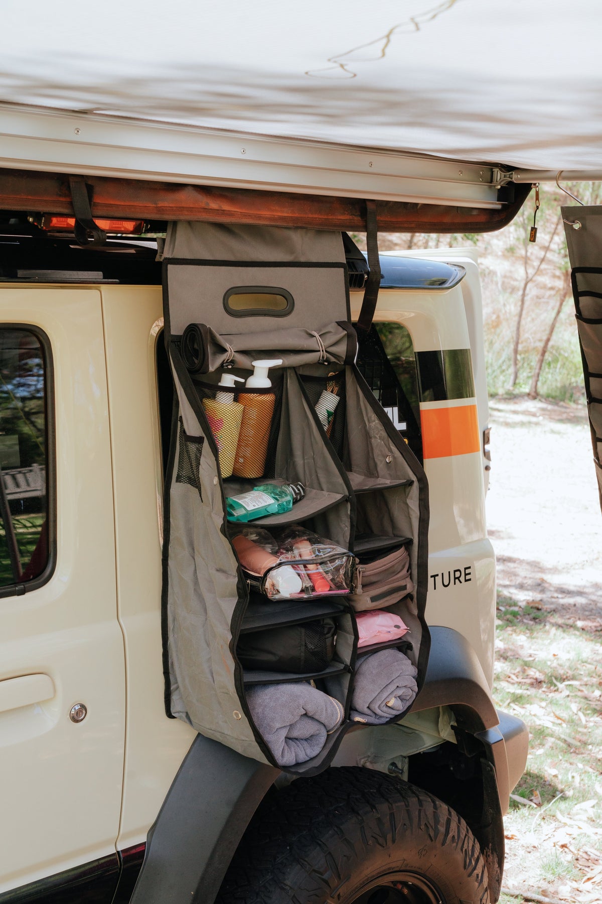 Wildtrak 12 Compartment Camping Hanging Organiser with Zipped Flap 80x40cm - view 11