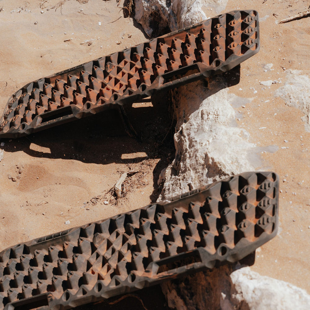 Wildtrak 2 Pack Heavy-Duty Flex Recovery Tracks, UV-Stabilised, 10,000kg, 33 x 103cm - view 4