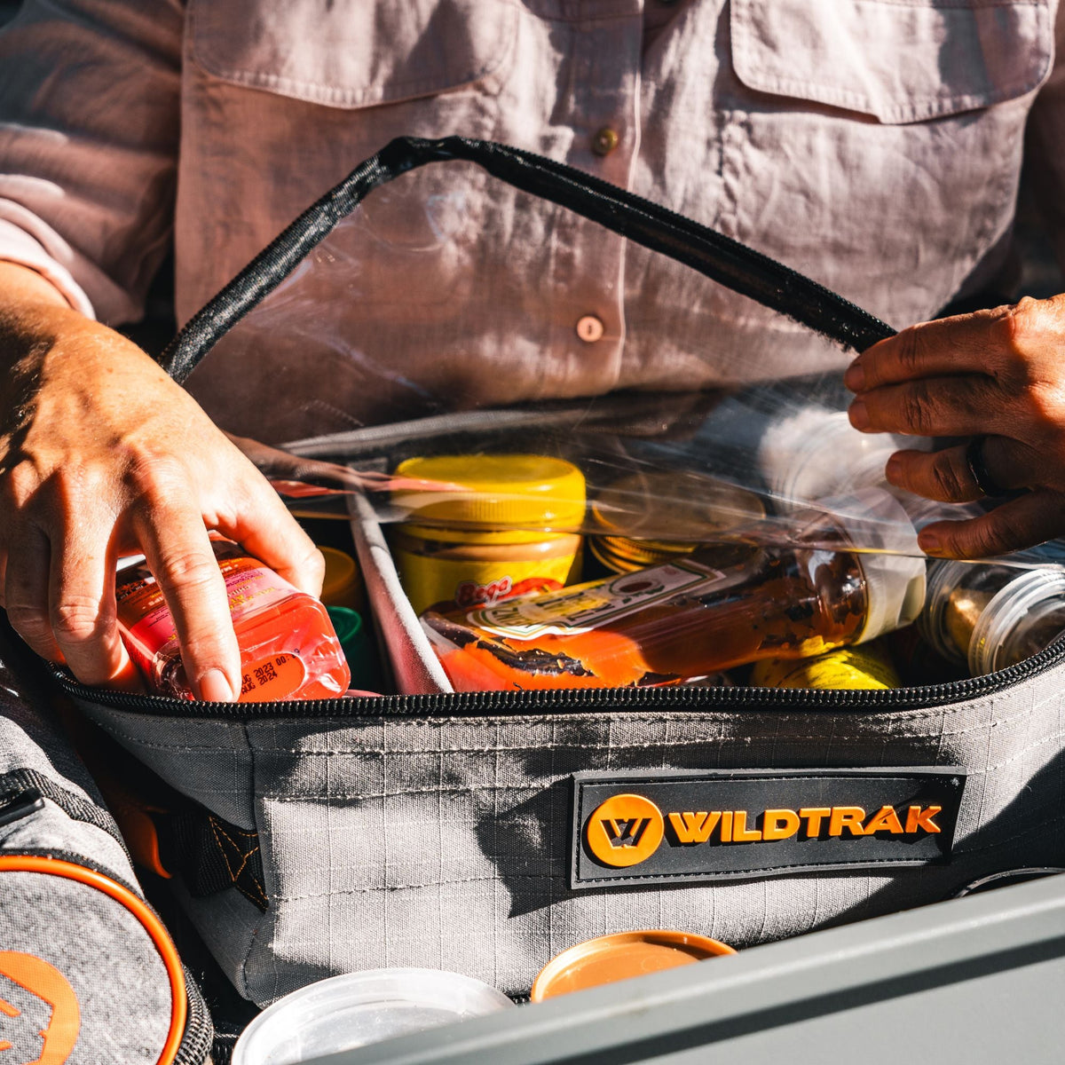 Wildtrak Heavy-duty Large Clear Top Storage Bag with Handles 35x25x13cm - view 8