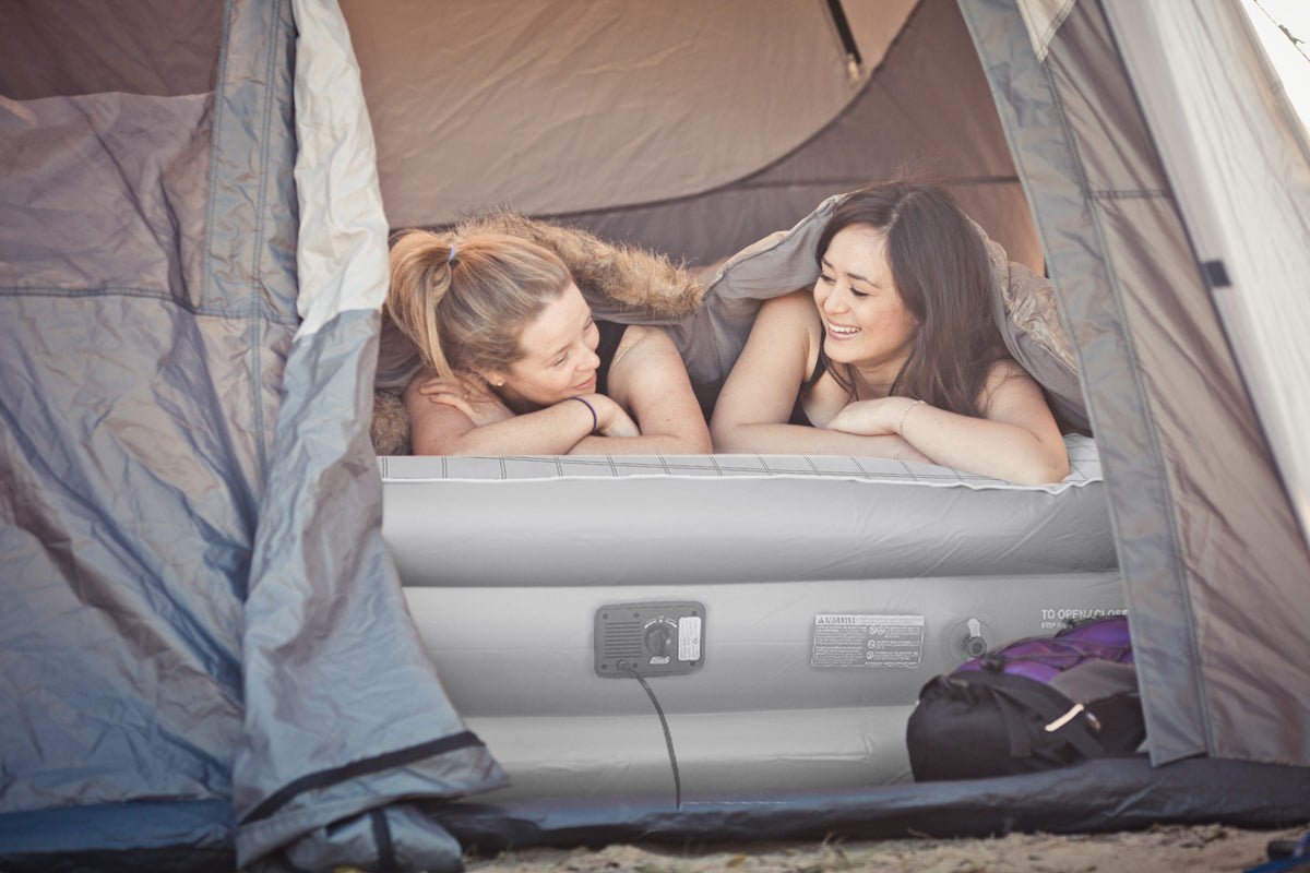 Coleman Queen Double Height Quickbed Air Mattress with Built-in Pump 198 x 152 x 45cm - view 6