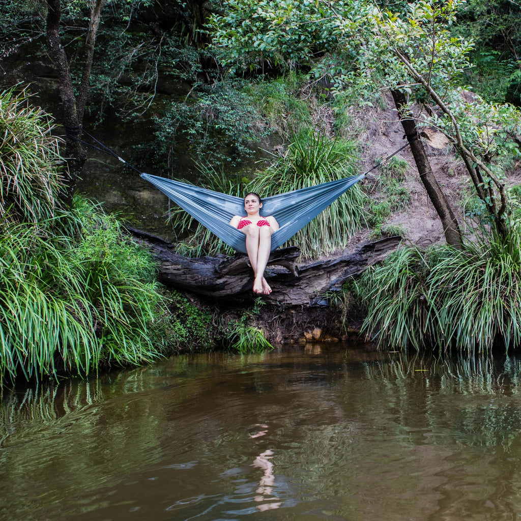 Coleman Lightweight Nylon Universal Sling Hammock 148 x 220 cm, 180kg - view 3