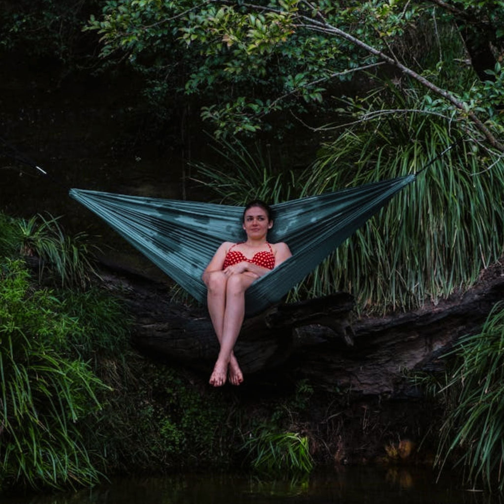 Coleman Lightweight Nylon Universal Sling Hammock 148 x 220 cm, 180kg - view 2