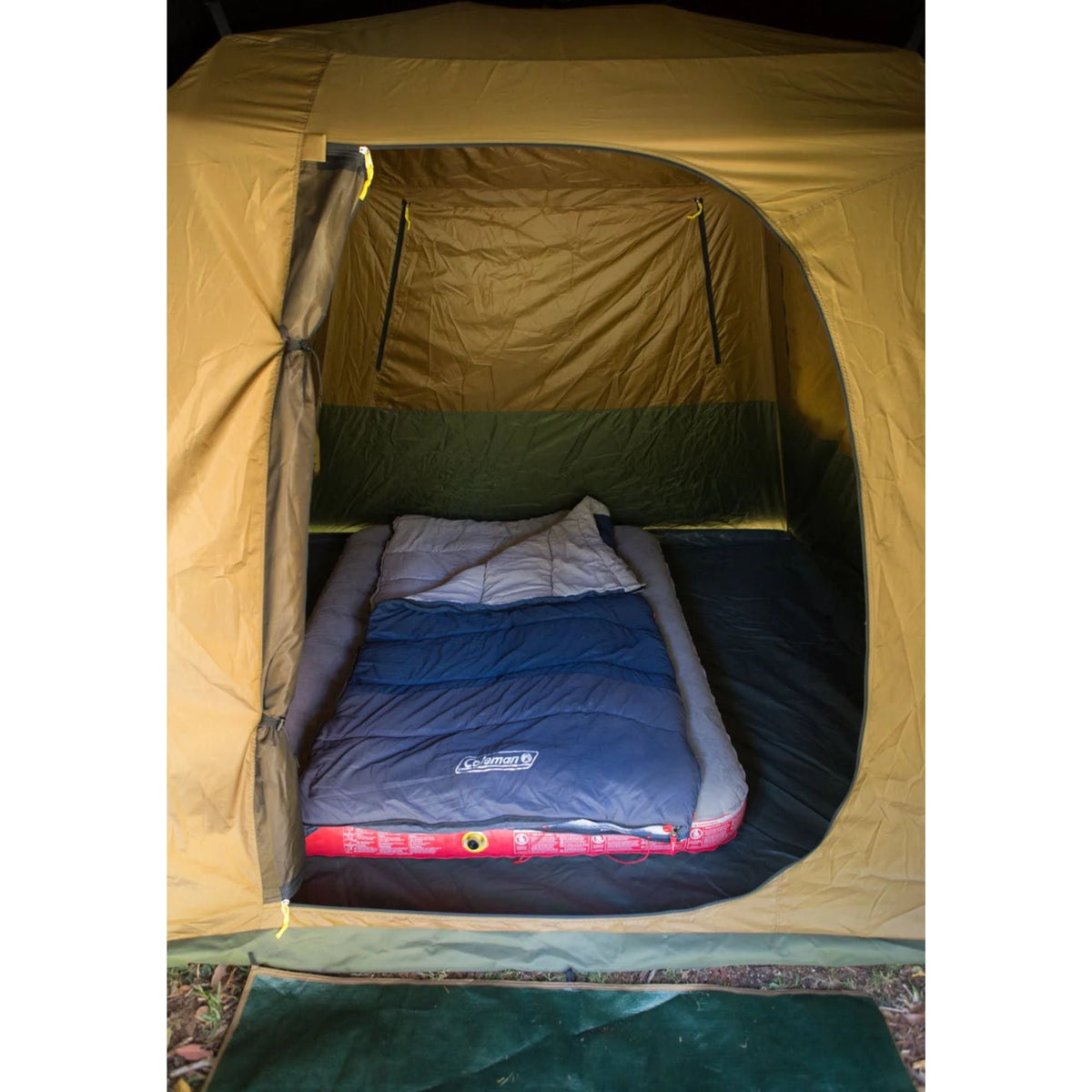 Coleman 6P Northstar Series Instant Up Tent, Darkroom, Weathertec - view 9