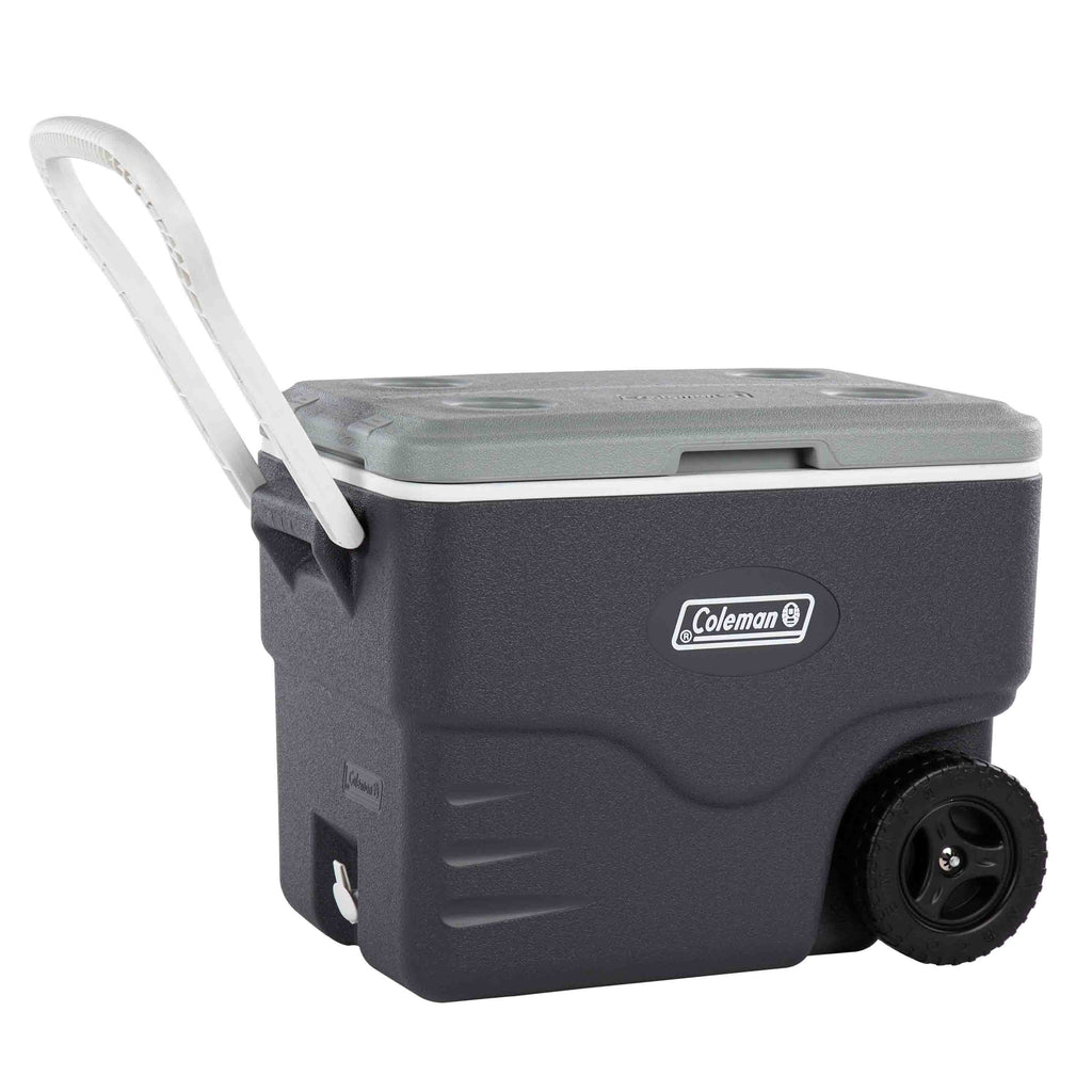 Coleman 38L Extreme Cooler with Heavy-duty Wheels & Towing Handle - view 8