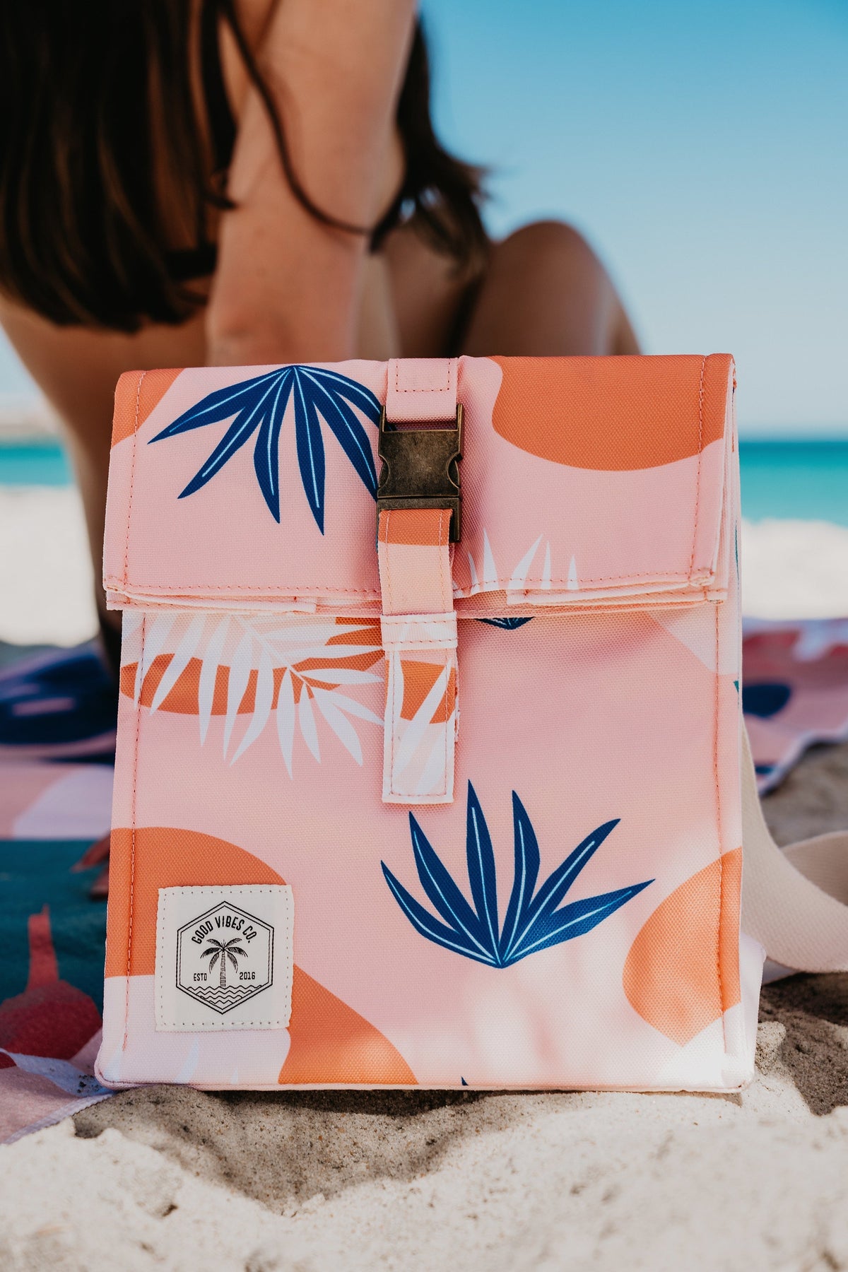 Blush Palm Insulated Lunch Bag, Removable Shoulder Strap, Metal Buckle - view 4
