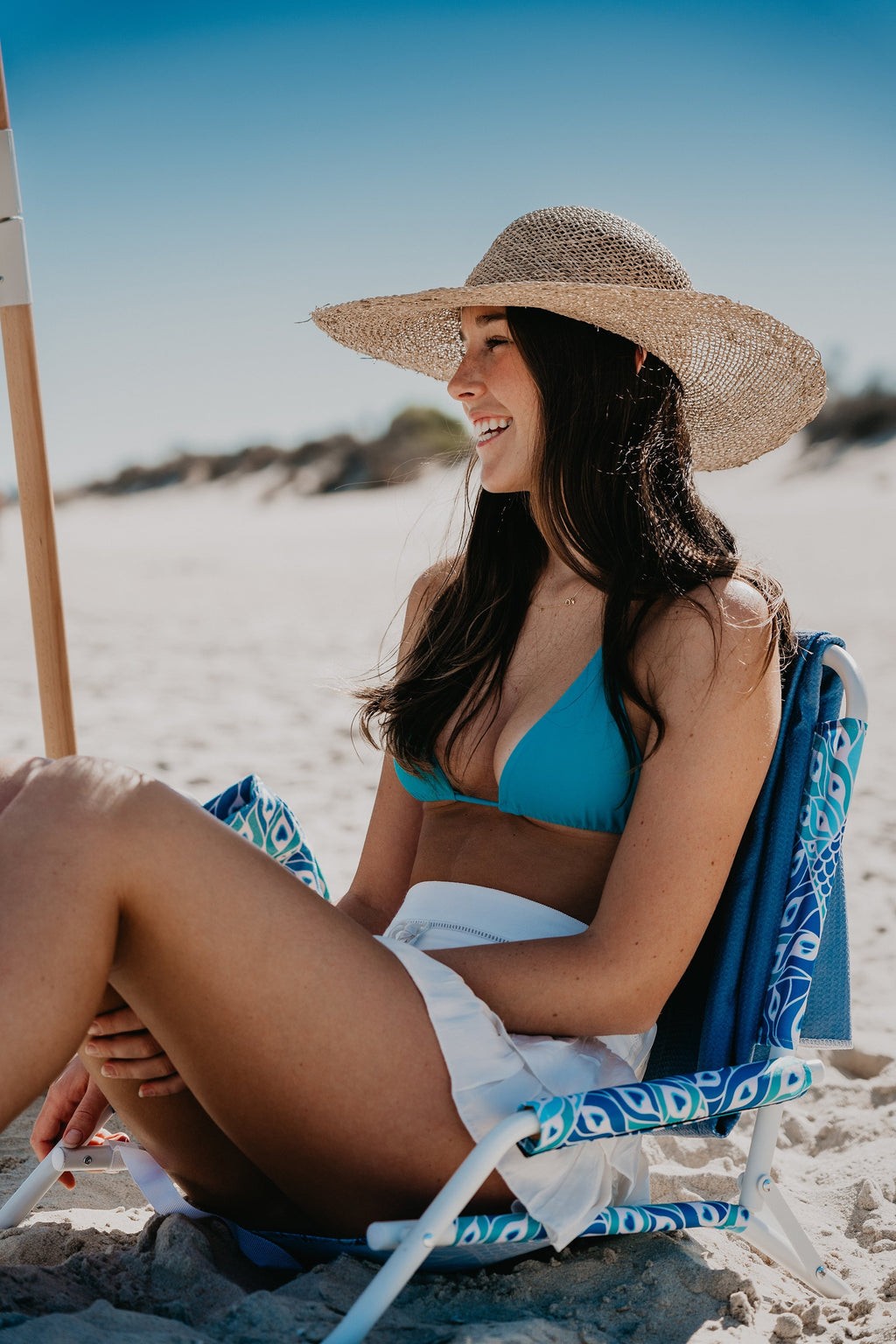 Peacock Paradise Foldable Beach Chair with Carry Strap, Lightweight & Portable, High Back, Powder Coated Frame - view 3