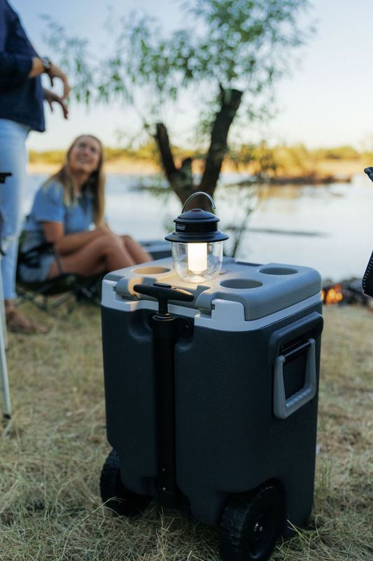 Coleman 400 Lumens Classic Lantern, Rechargeable Lithium Ion, Water Resistant - view 10