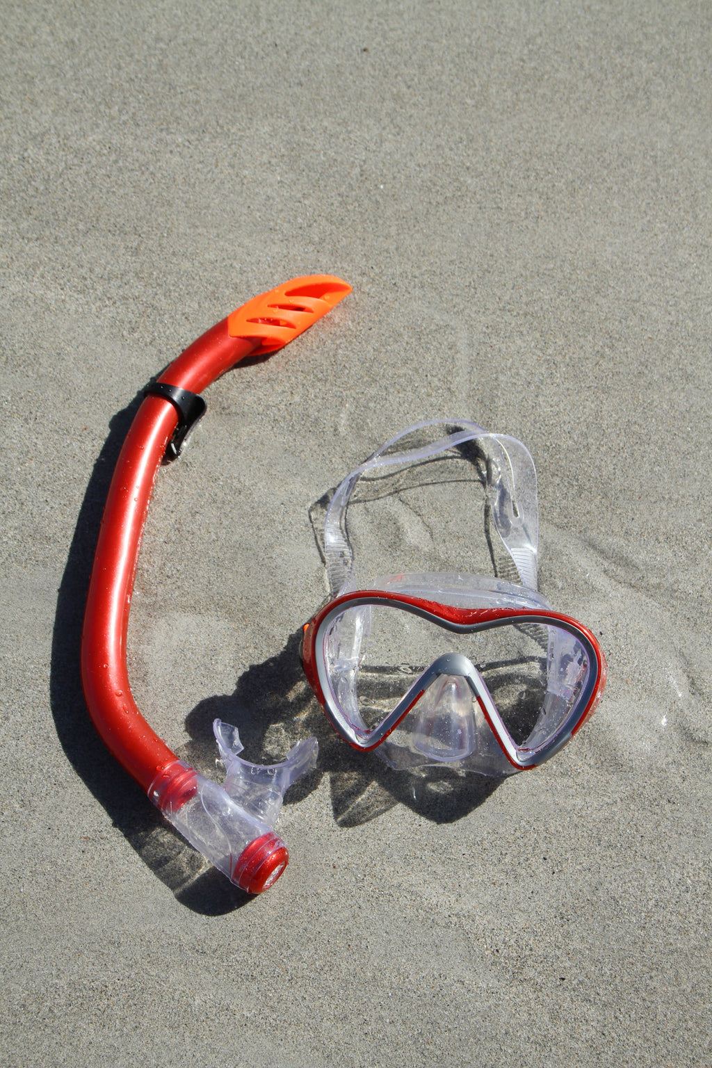 Mettams Adult Mask and Snorkel Set - Blue or Red - view 3