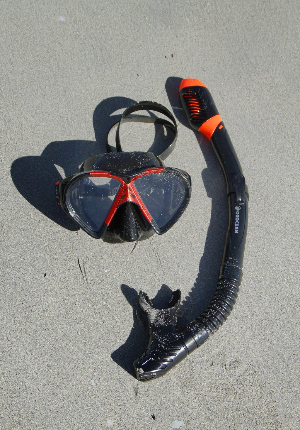 Hayman Adult Silicon Mask and Snorkel Set - Grey, Red or Blue - view 3