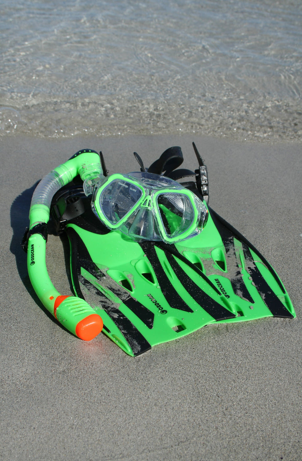 Tangalooma Kids Mask, Fin and Snorkel Set - Bright Green - view 2