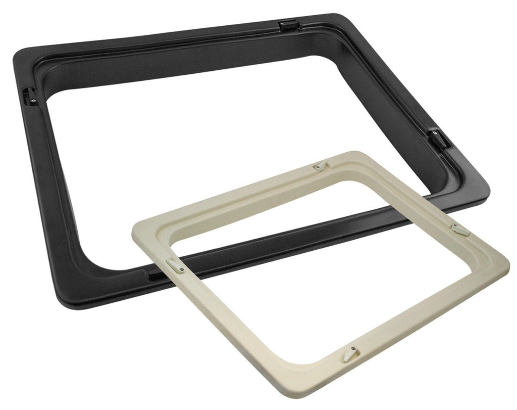Hatch Trim Black T/S 170808 (1)