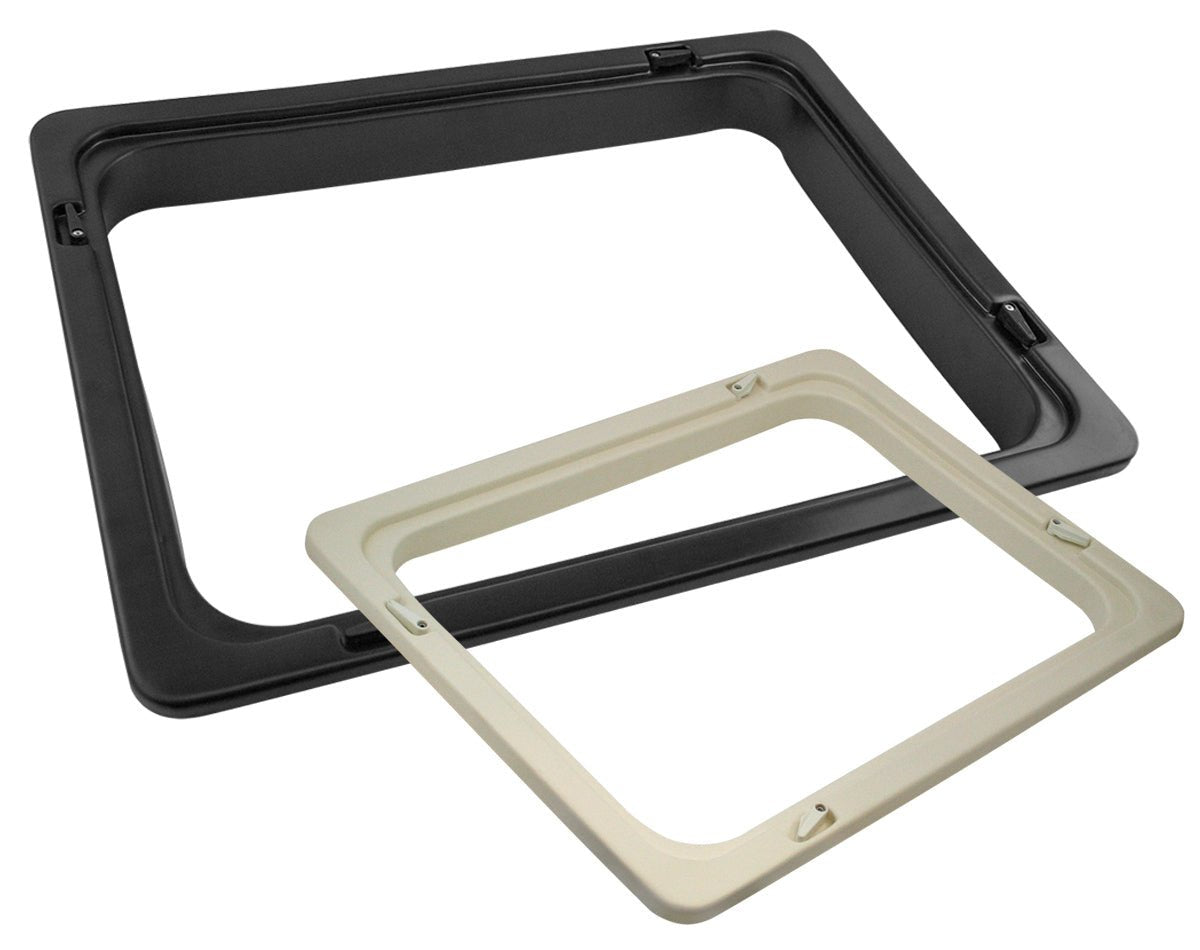 Hatch Trim Black T/S 170808 (1)
