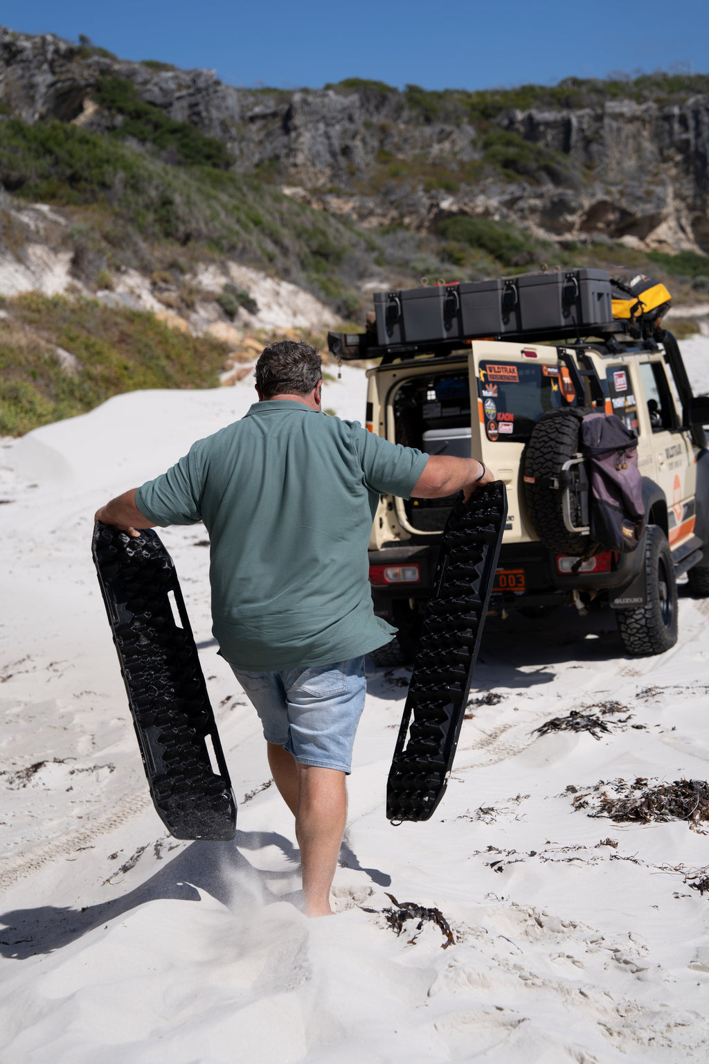 Wildtrak 2 Pack Heavy-Duty Flex Recovery Tracks, UV-Stabilised, 10,000kg, 33 x 103cm - view 20