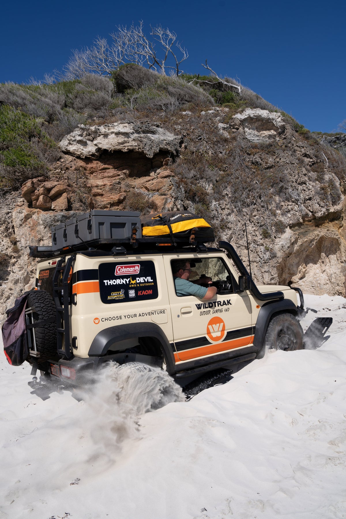 Wildtrak 2 Pack Heavy-Duty Flex Recovery Tracks, UV-Stabilised, 10,000kg, 33 x 103cm - view 22