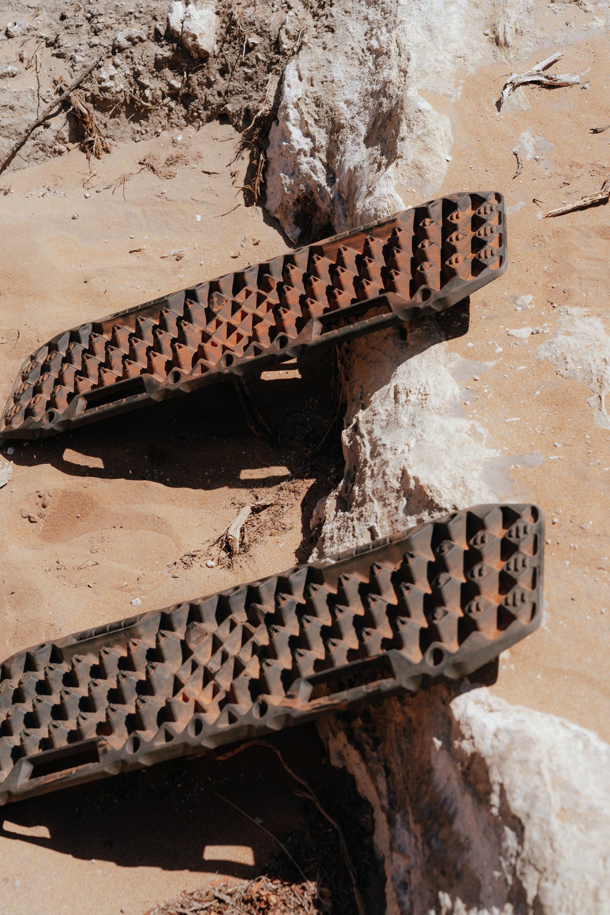 Wildtrak 2 Pack Heavy-Duty Flex Recovery Tracks, UV-Stabilised, 10,000kg, 33 x 103cm - view 16