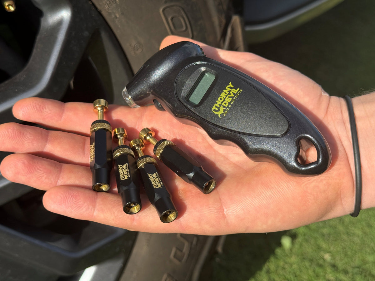 Premium Tyre Deflators & Digital Gauge Combo - 6pc Set - view 5