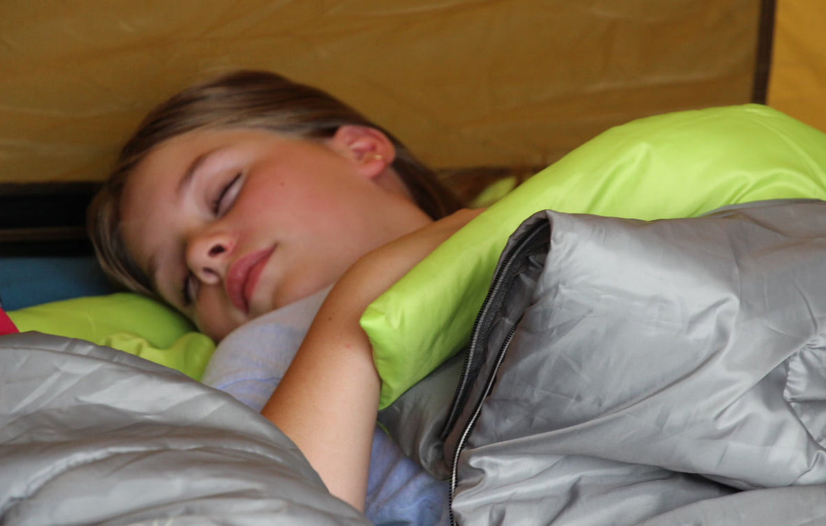Coleman 7°C Sleeping Bag Kids FryeFly Illumi-bug Green, Glow in the Dark - view 11
