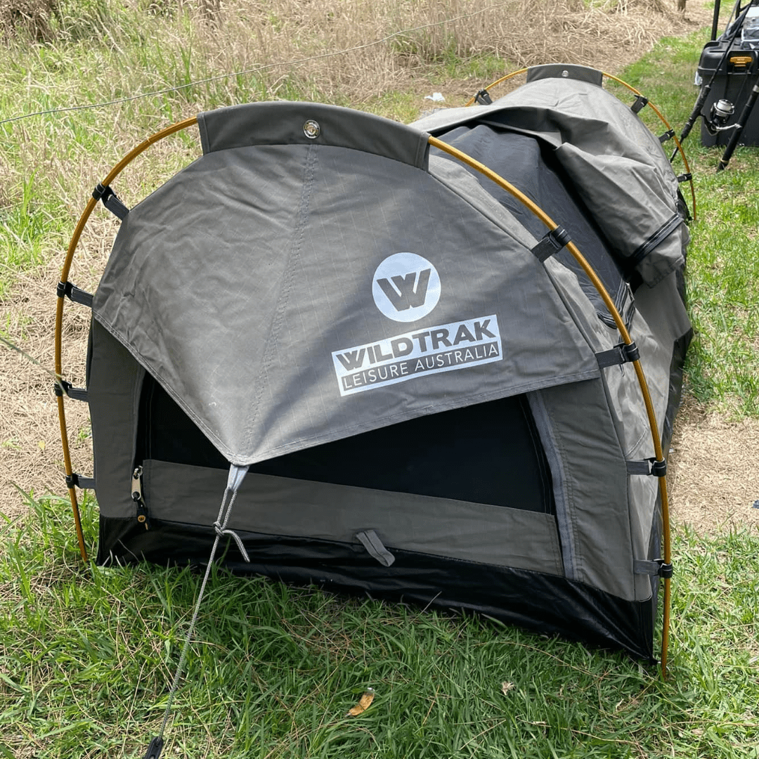 Wildtrak King Single Trakker Swag Weatherproof with Carry Bag - view 29