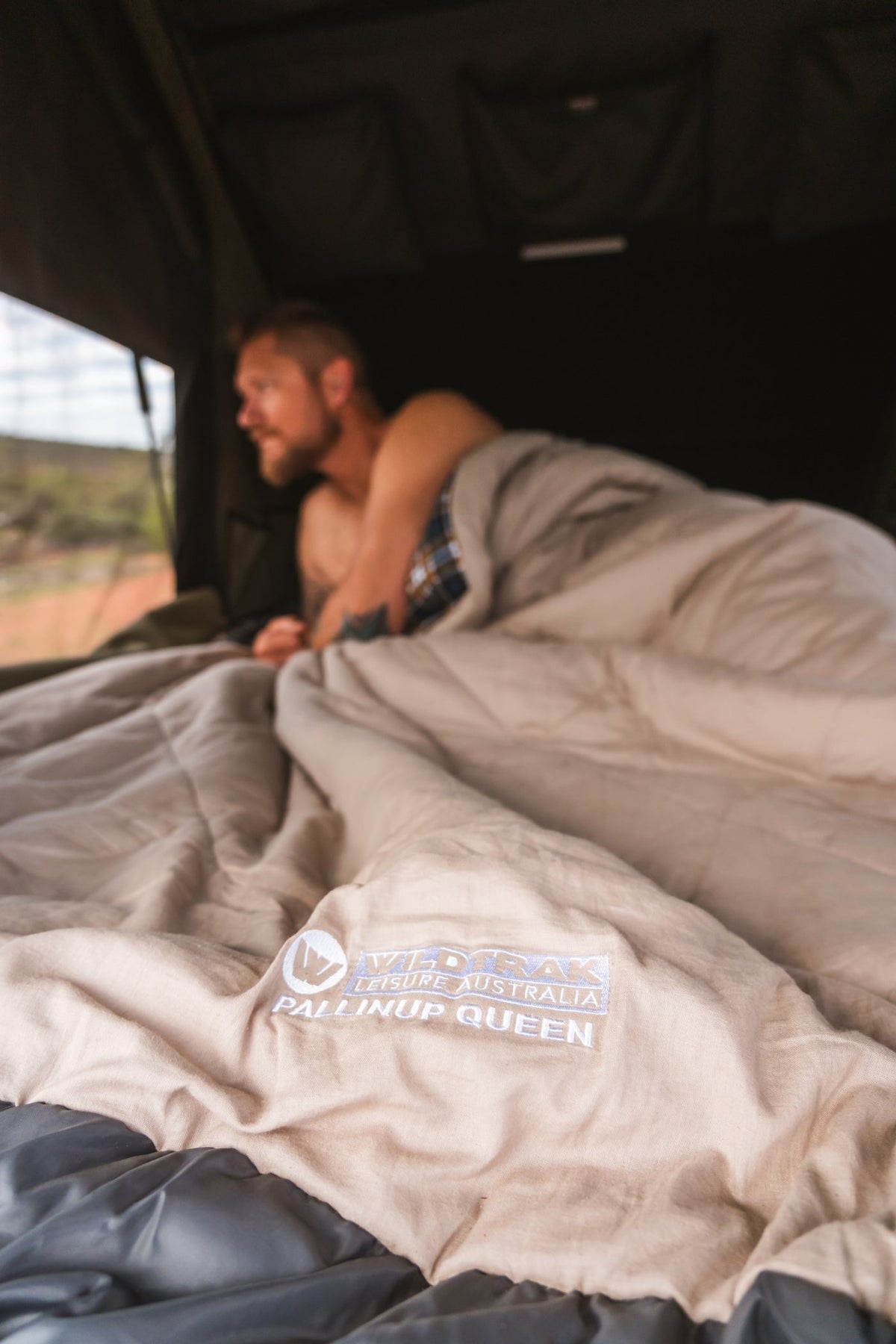 Wildtrak 0°C to +5°C Heavy-duty Pallinup Queen Sleeping Bag, 152 x 200cm - view 15