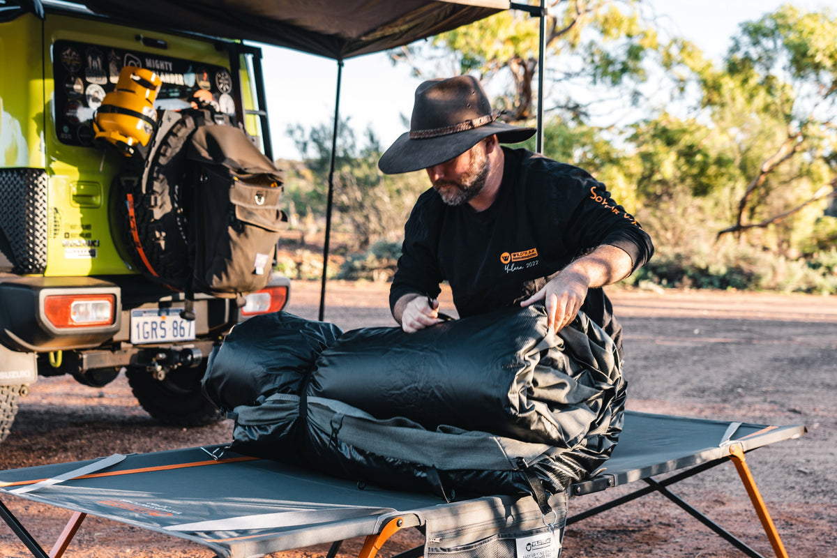 Wildtrak Jumbo Easy Up Stretcher Bed, 218 x 90 x 42cm - view 13